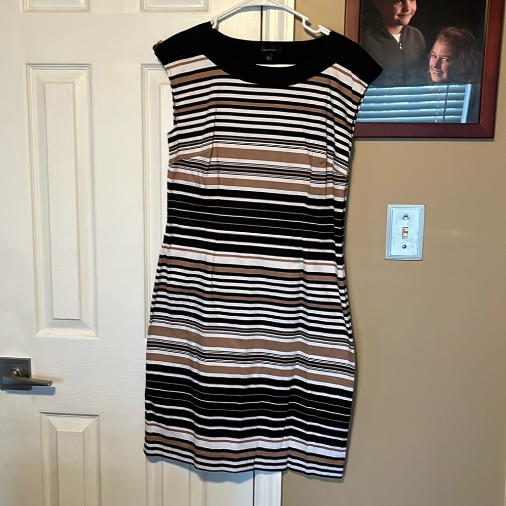 SPENSE size 8 pencil dress